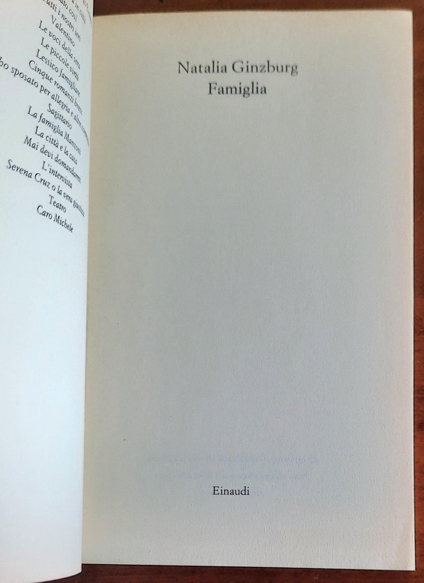 Famiglia - di Natalia Ginzburg - Einaudi