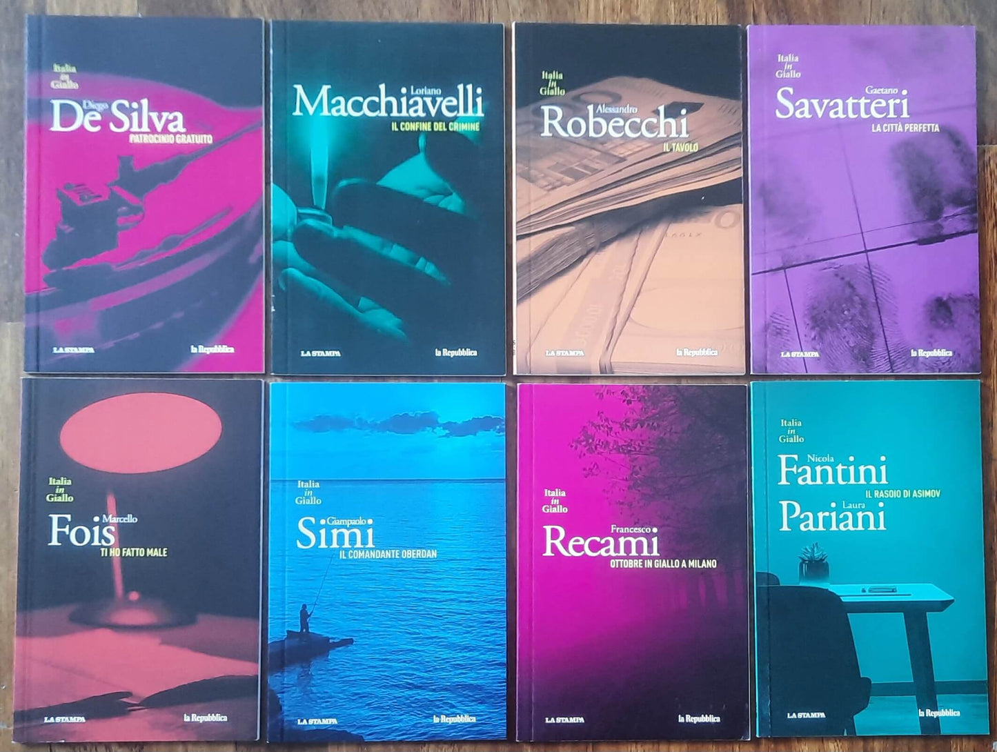 Italia in Giallo - 16 volumetti (Serie completa)