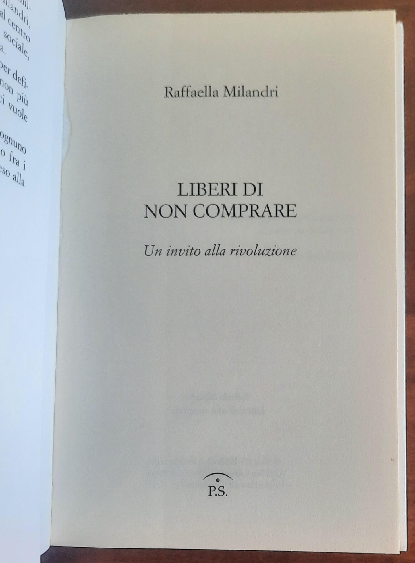 Liberi di non comprare. Un invito alla rivoluzione