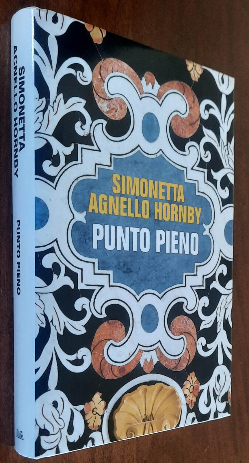 Punto pieno - di Simonetta Agnello Hornby - Mondolibri