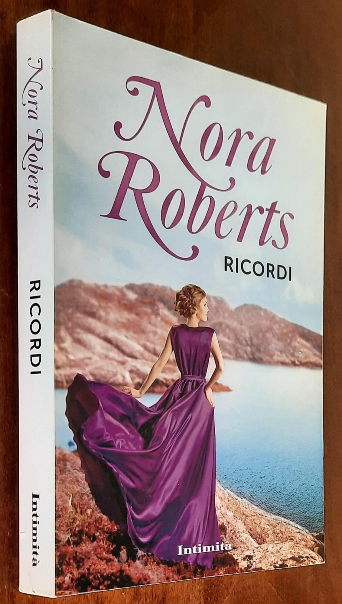 Ricordi (La vittoria del cuore - Quella dolce melodia) - di Nora Roberts