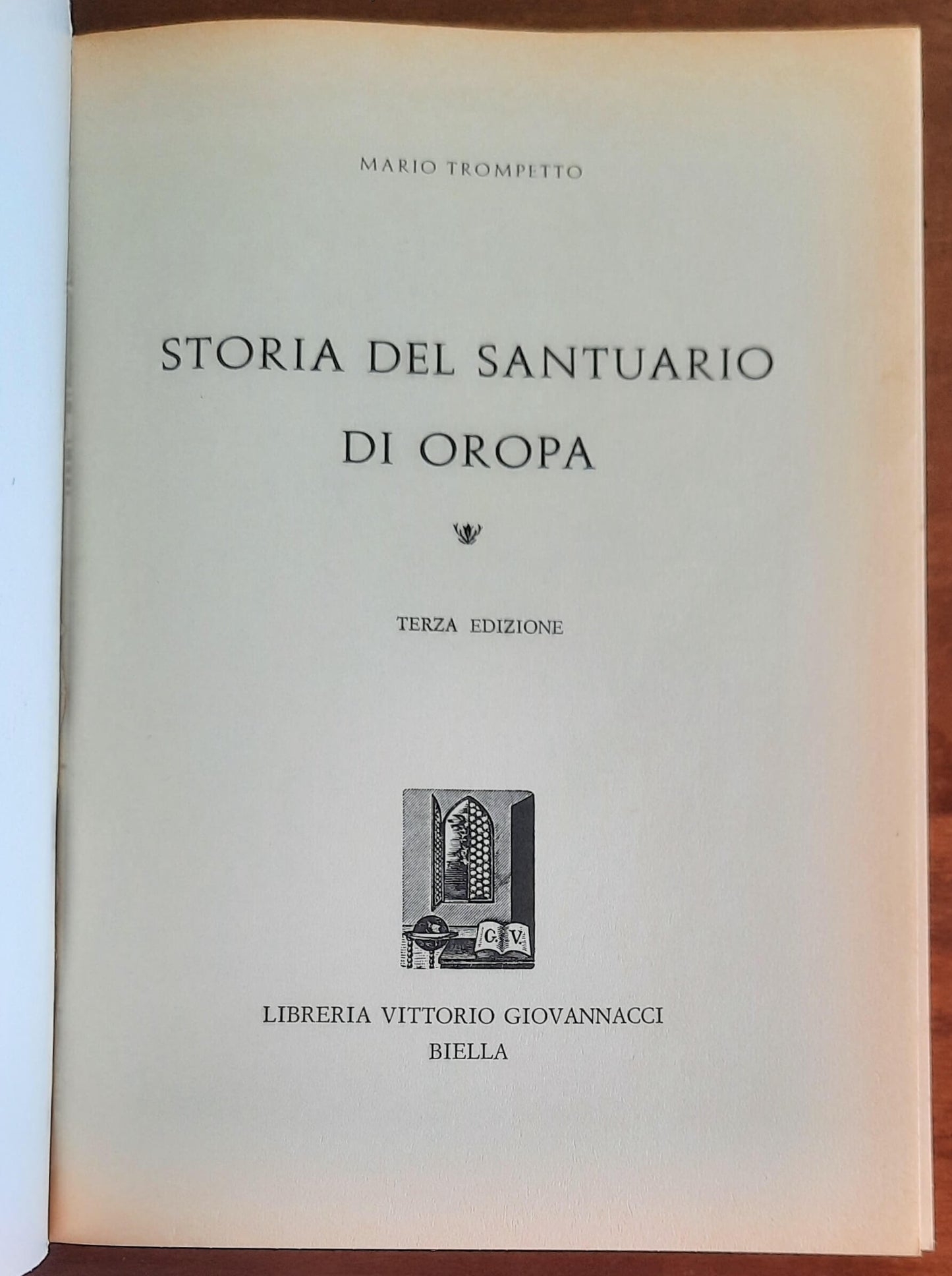 Storia del Santuario di Oropa - di Canonico Mario Trompetto