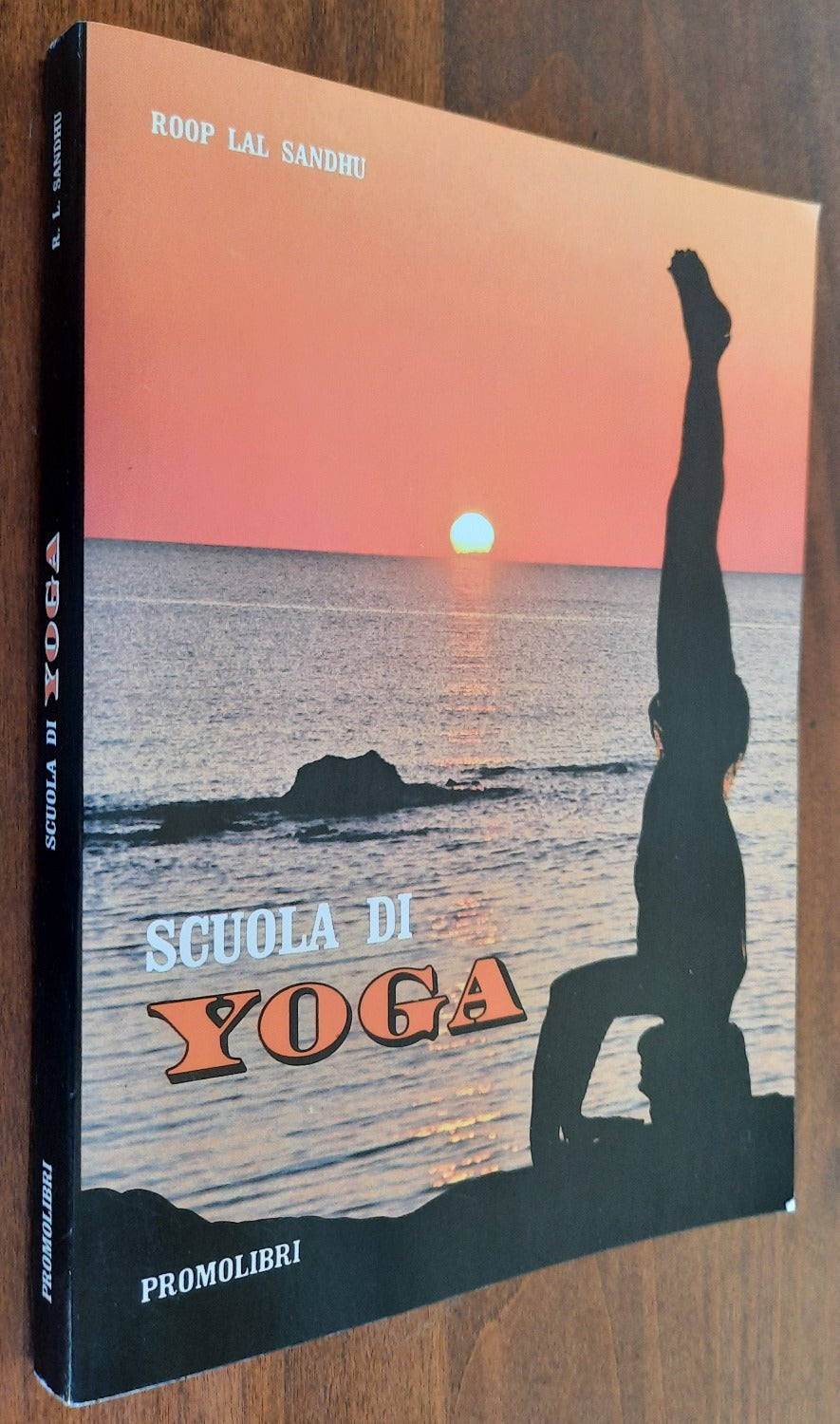 Scuola di yoga - Libreria Biellese
