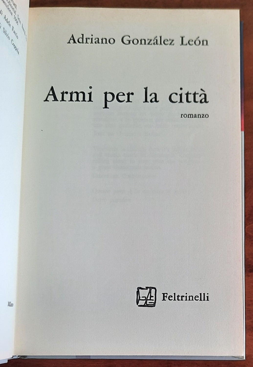 Armi per la città - di Adriano Gonzalez Leon