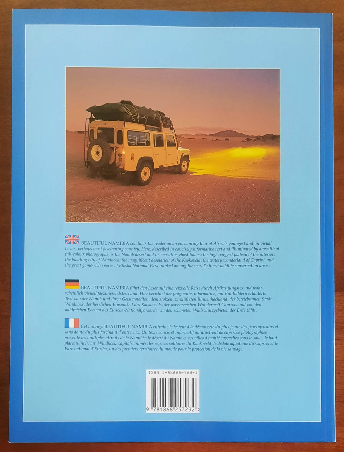 Beautiful Namibia. An illustrated traveller's companion