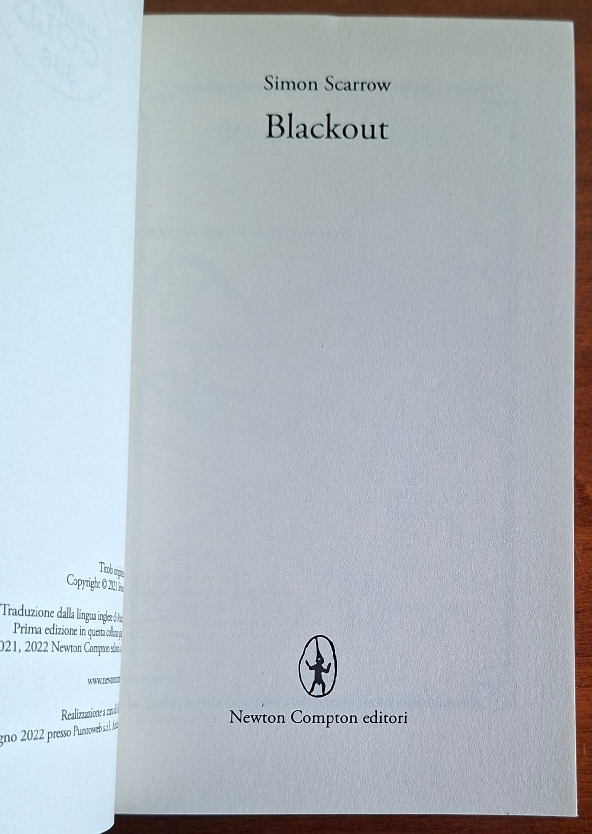 Blackout - di Simon Scarrow - Newton Compton