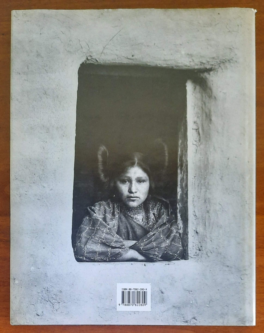 Cacciatori d’ombre. Immagini degli indiani d’America - Libreria Biellese