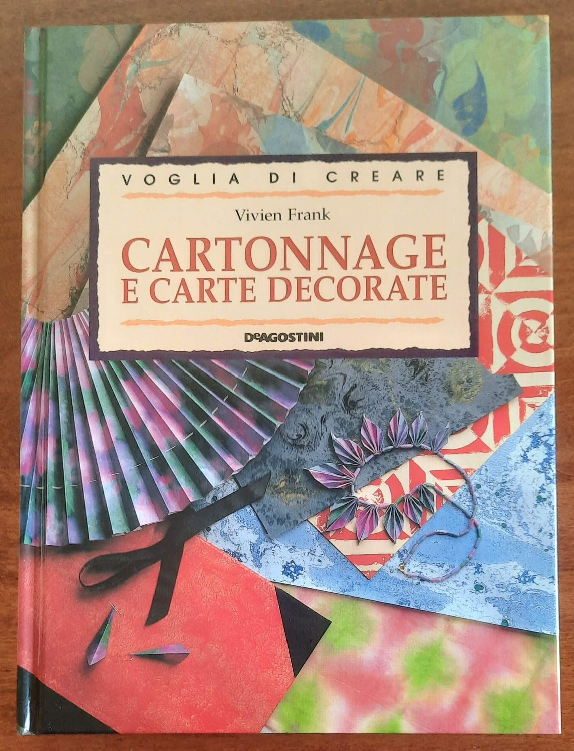 Cartonage e carte decorate - De Agostini - Libreria Biellese