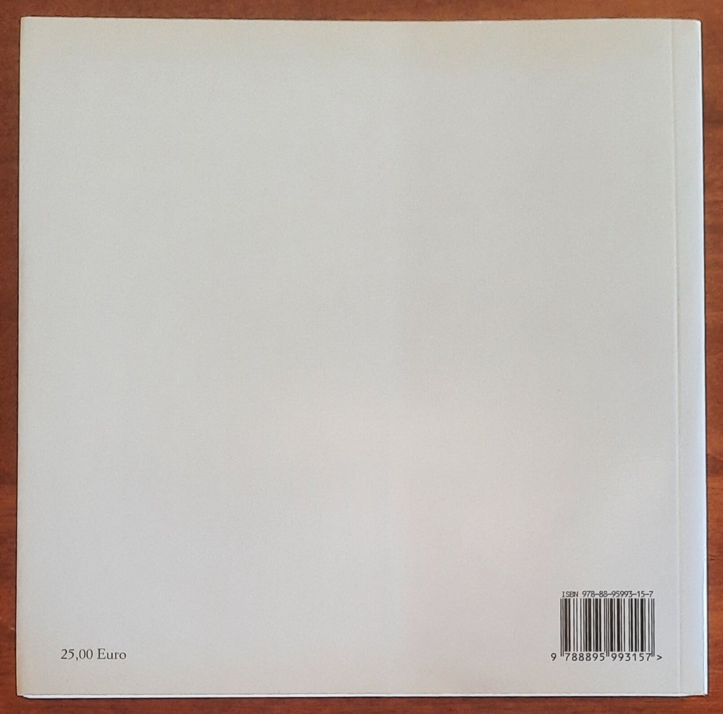 Centoquarantaquattromila segnati una collezione biellese di acquasantini