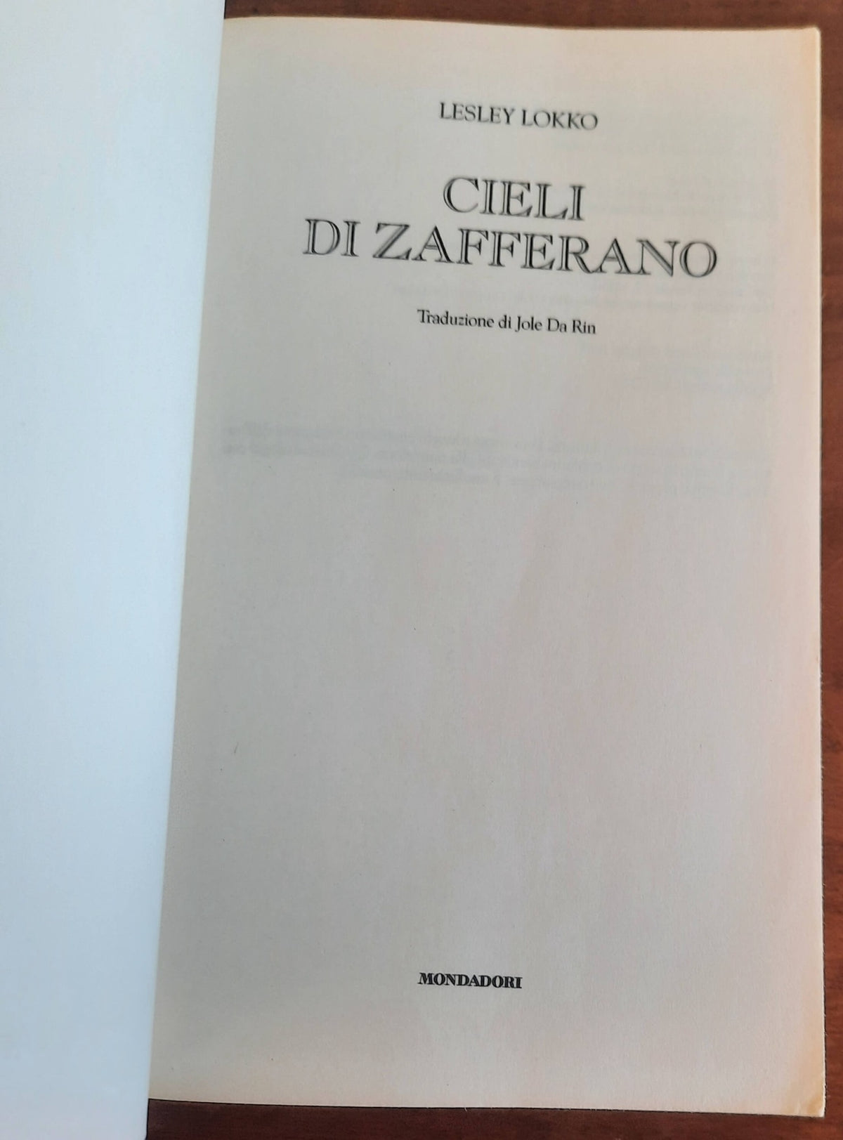 Cieli di zafferano - di Lesley Lokko - Mondadori