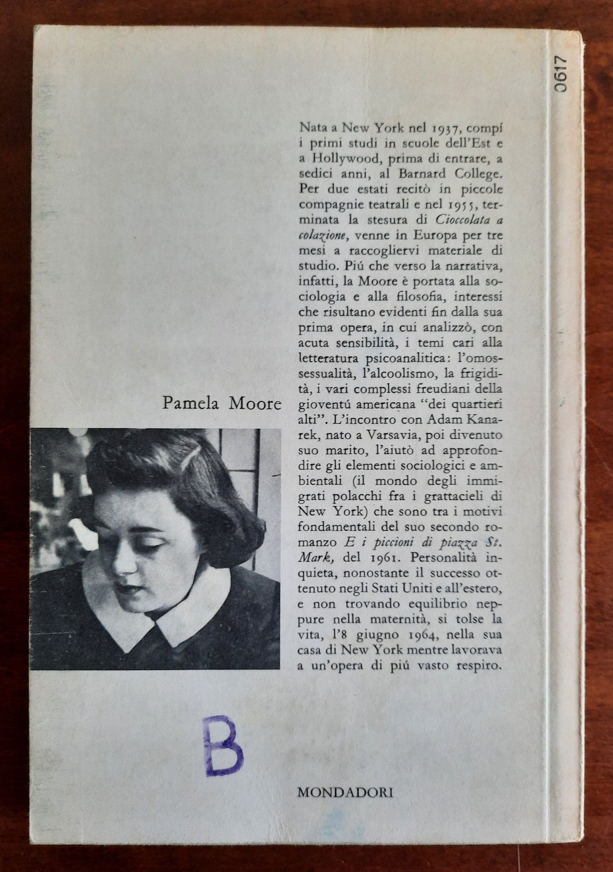 Cioccolata a colazione - di Pamela Moore - Mondadori