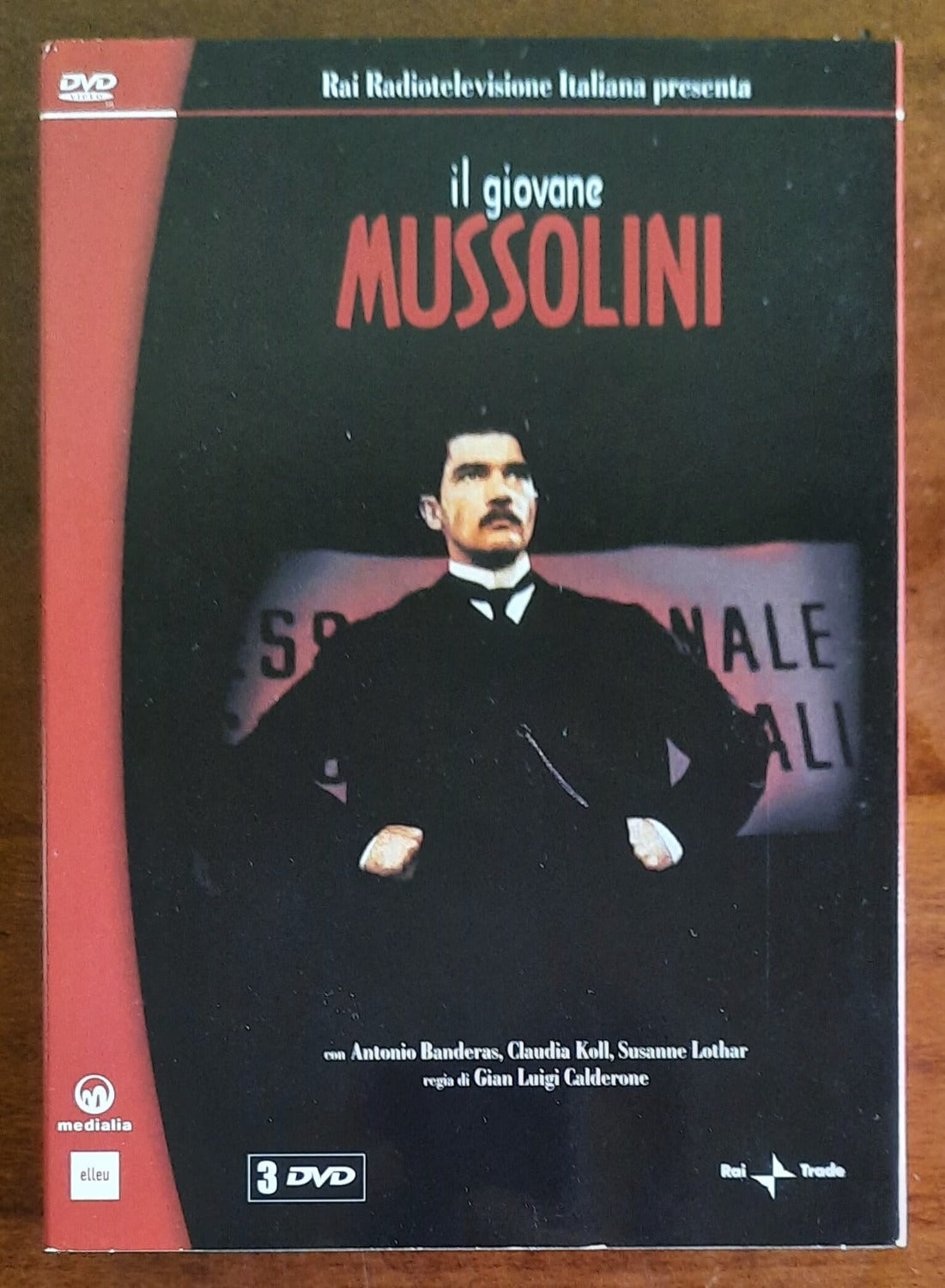 Cofanetto 3 DVD: Il giovane Mussolini - Rai Trade