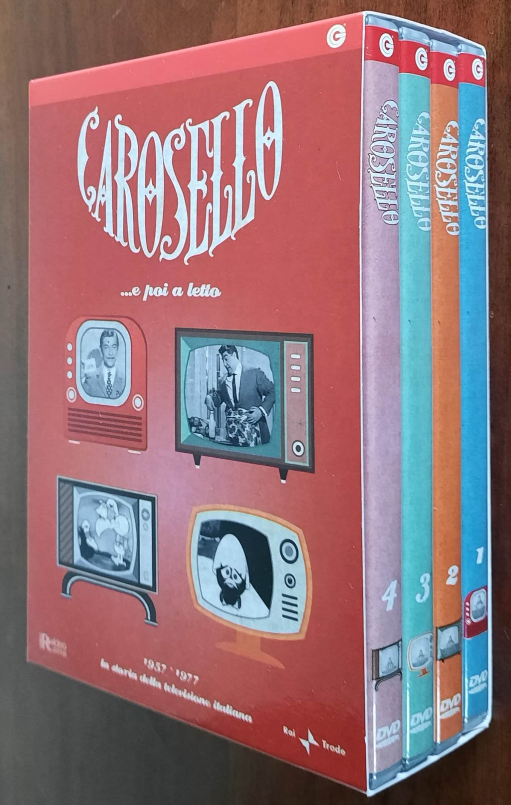 Cofanetto 4 DVD Carosello ...e poi a letto. 1957-1977 la storia della tv italiana