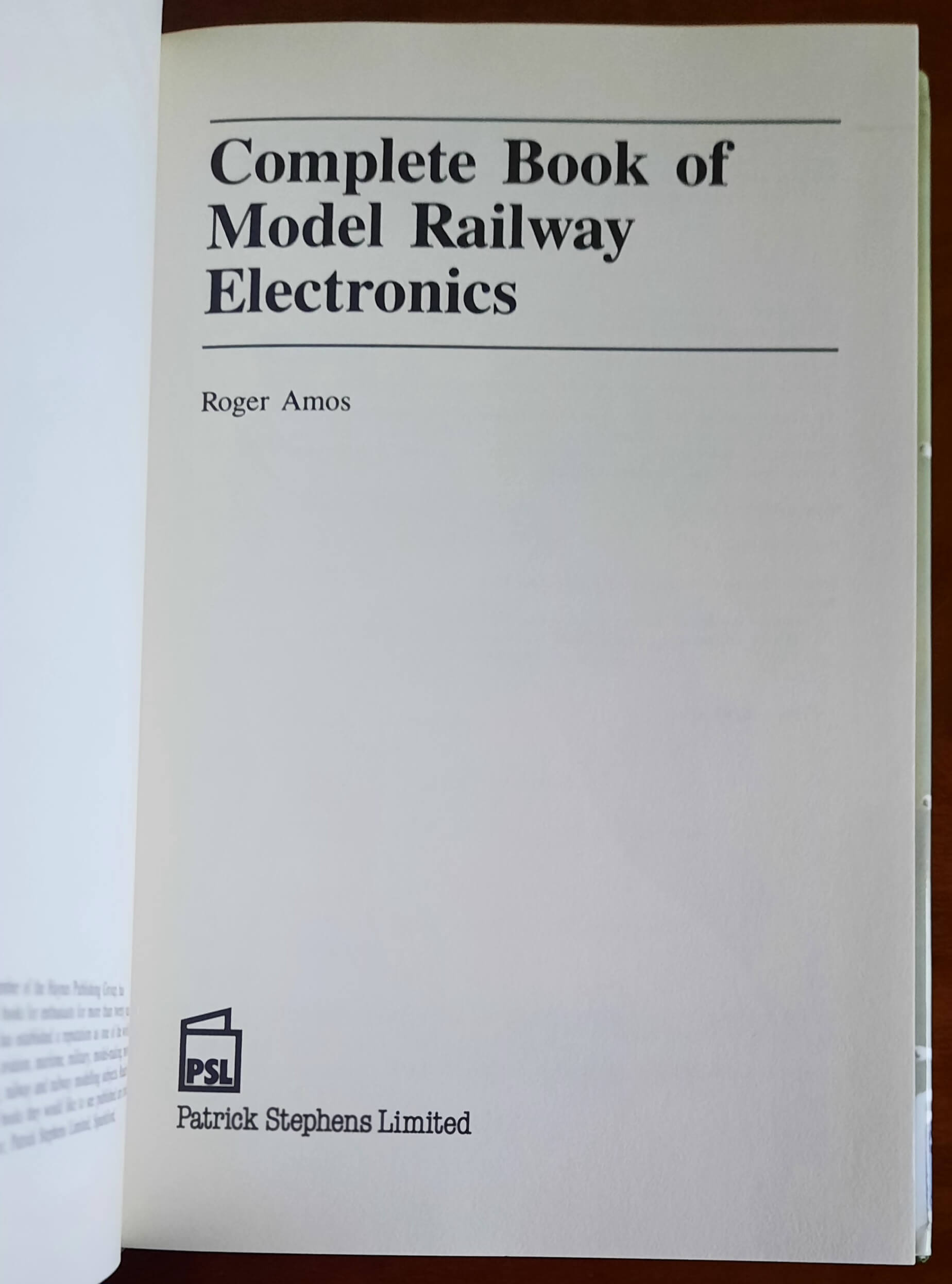 Complete Book of Model Railway Electronics