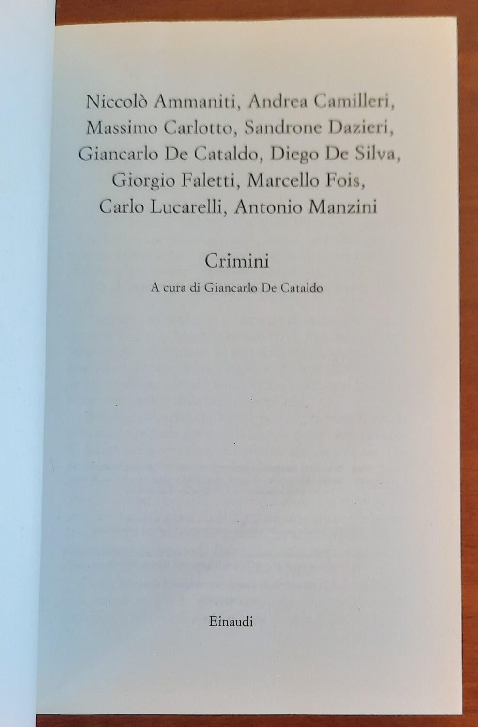 Crimini ( antologia noir ) - Einaudi - Libreria Biellese