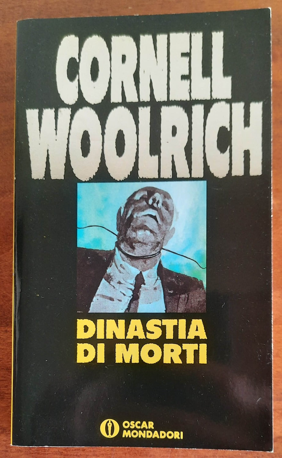 Dinastia di morti - Oscar Mondadori - Libreria Biellese
