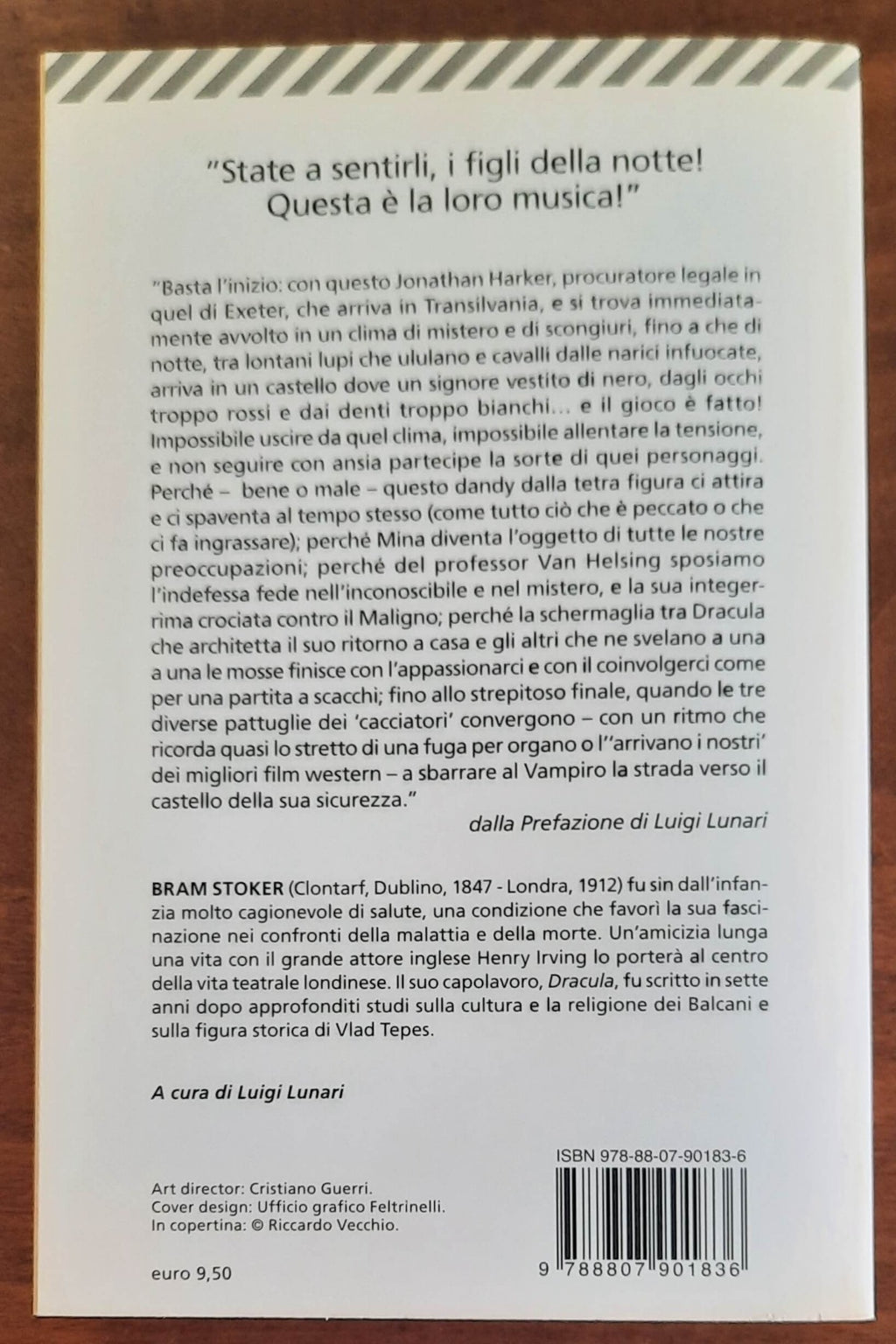 Dracula - di Bram Stoker - Feltrinelli