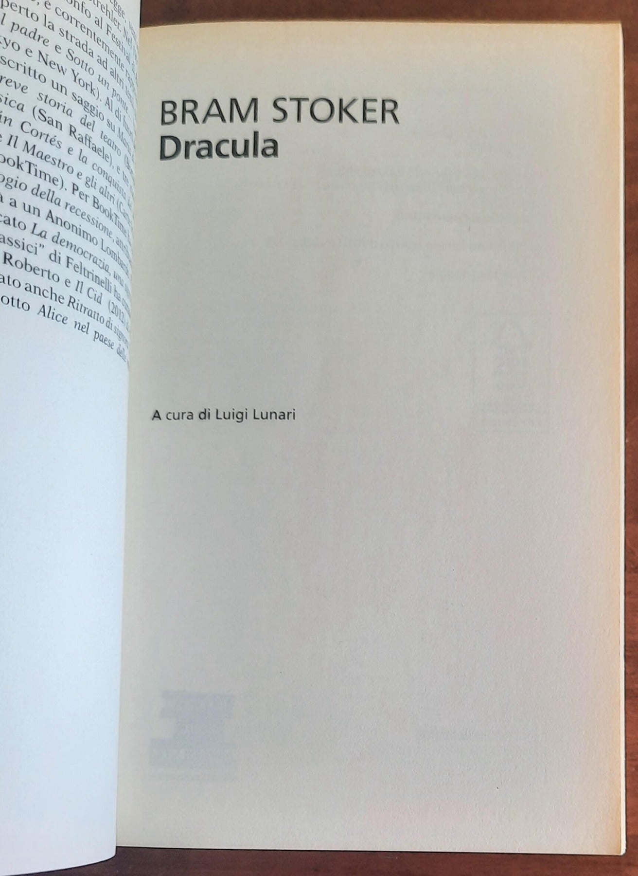 Dracula - di Bram Stoker - Feltrinelli