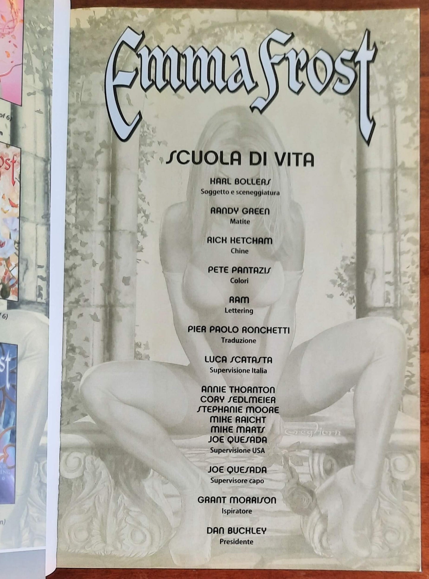 Emma Frost. Scuola di vita - Panini Comics
