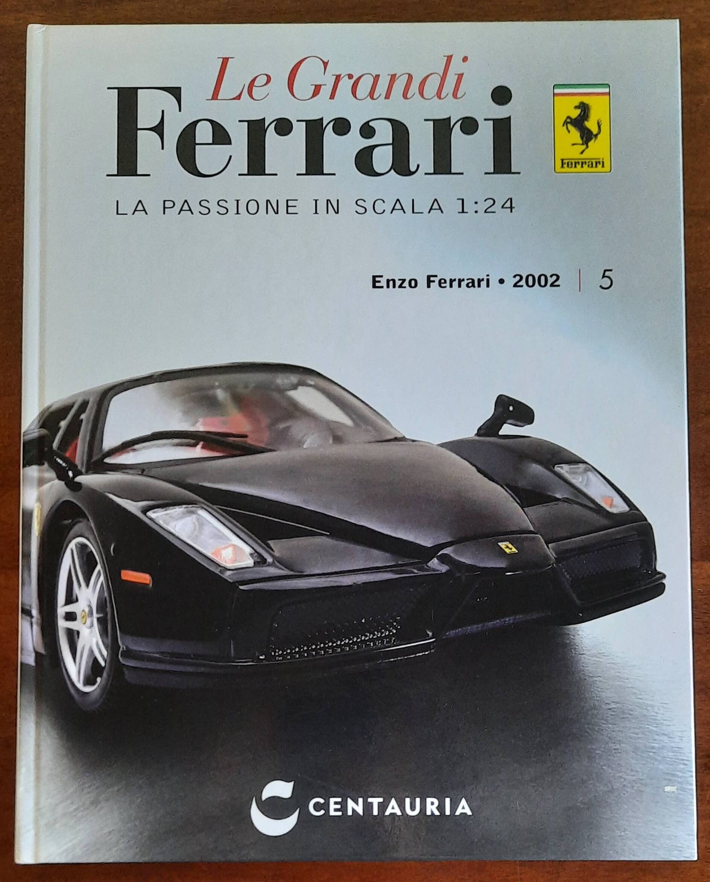 Enzo Ferrari - 2002. Le Grandi Ferrari. La passione in scala 1:24 - vol. 05