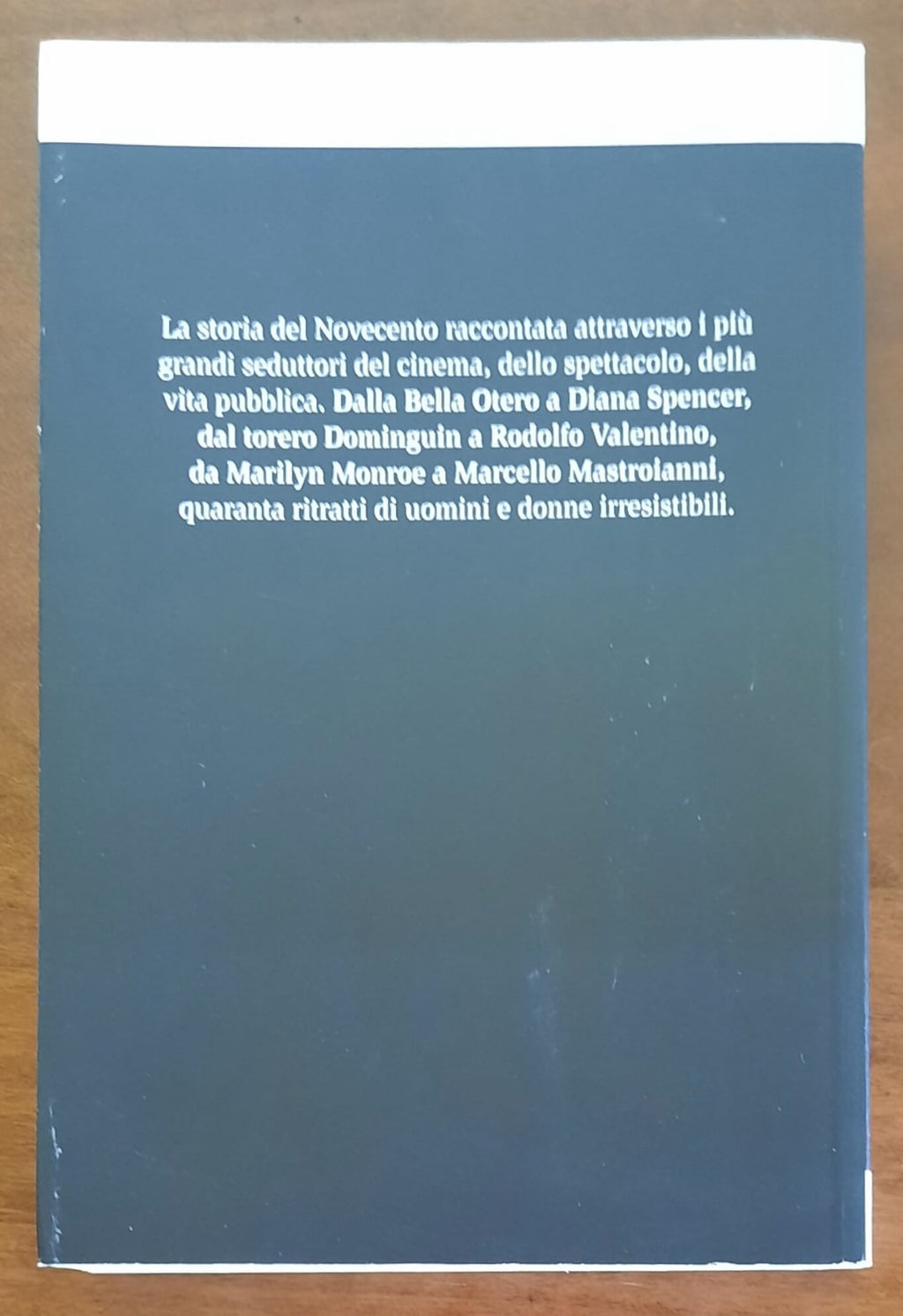 Fascino. Seduttrici e seduttori del Novecento