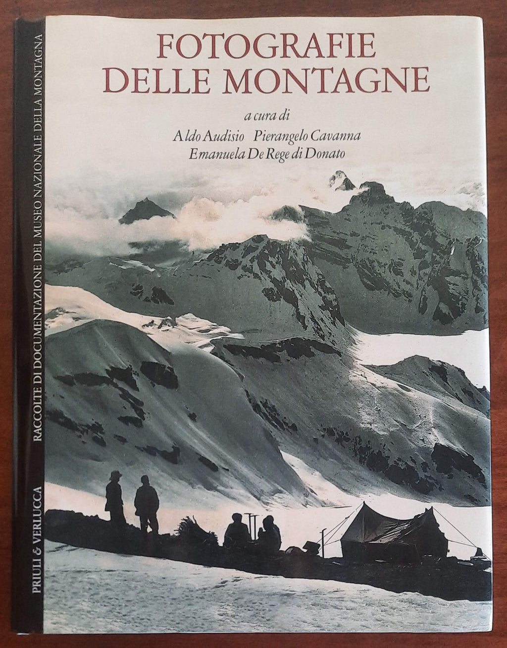 Fotografie delle montagne. Raccolte di documentazione del Museo Nazionale della Montagna