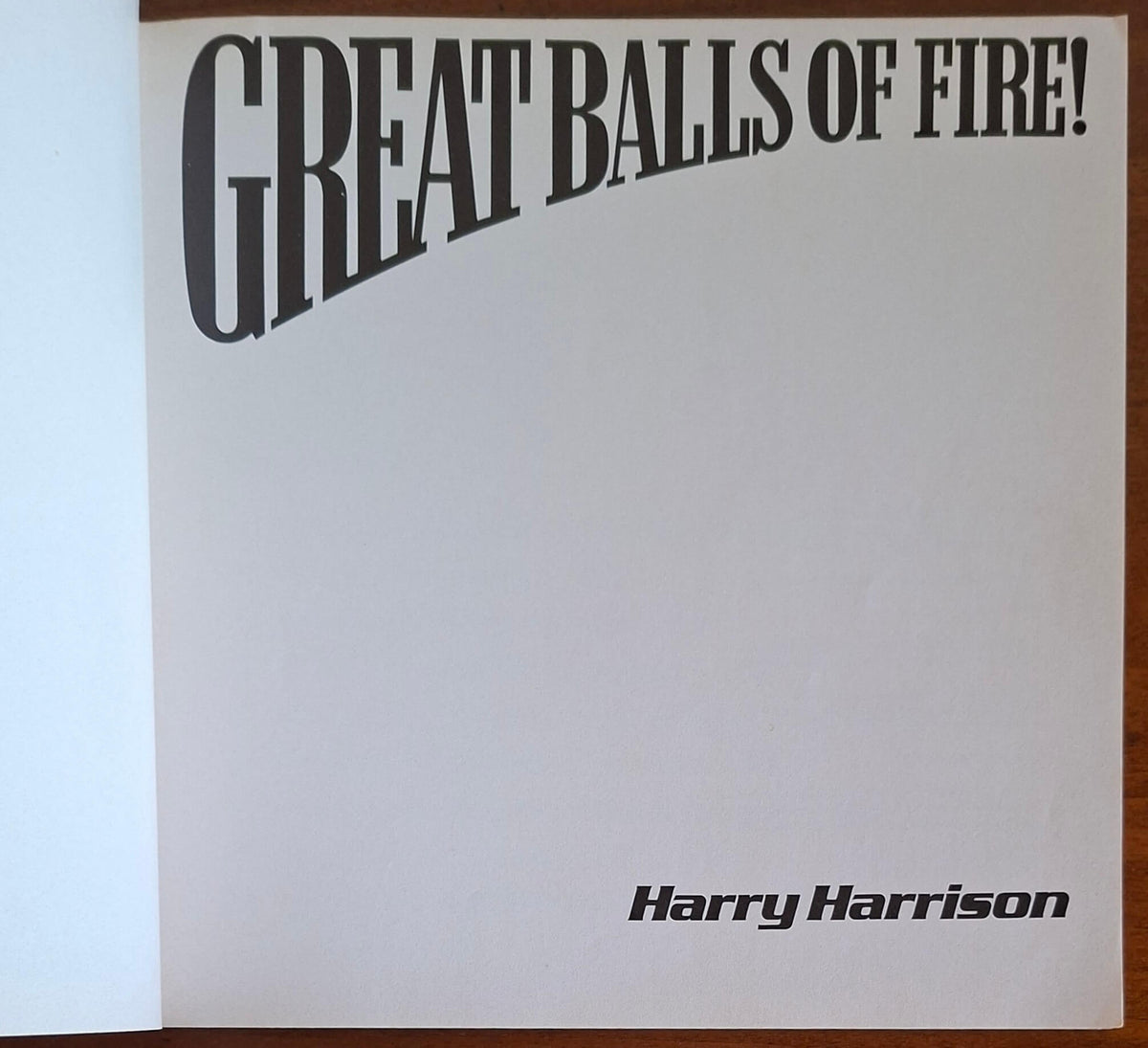 Great balls of fire! A history of sex in science fiction illustration