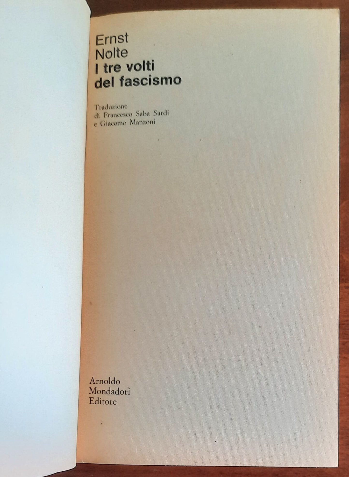 I tre volti del fascismo. Una grande opera storico-filosofica sulla genesi e gli sviluppi dei movimenti di destra europei