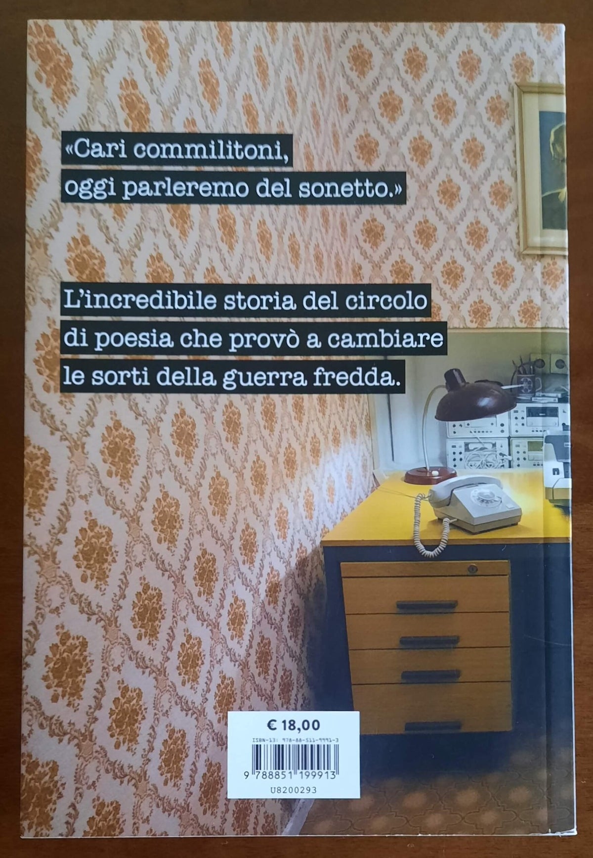 Il circolo di poesia della Stasi. Una strana storia di spie e sonetti nel pieno della guerra fredda