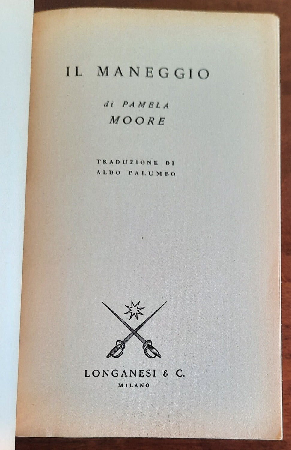 Il maneggio - di Pamela Moore
