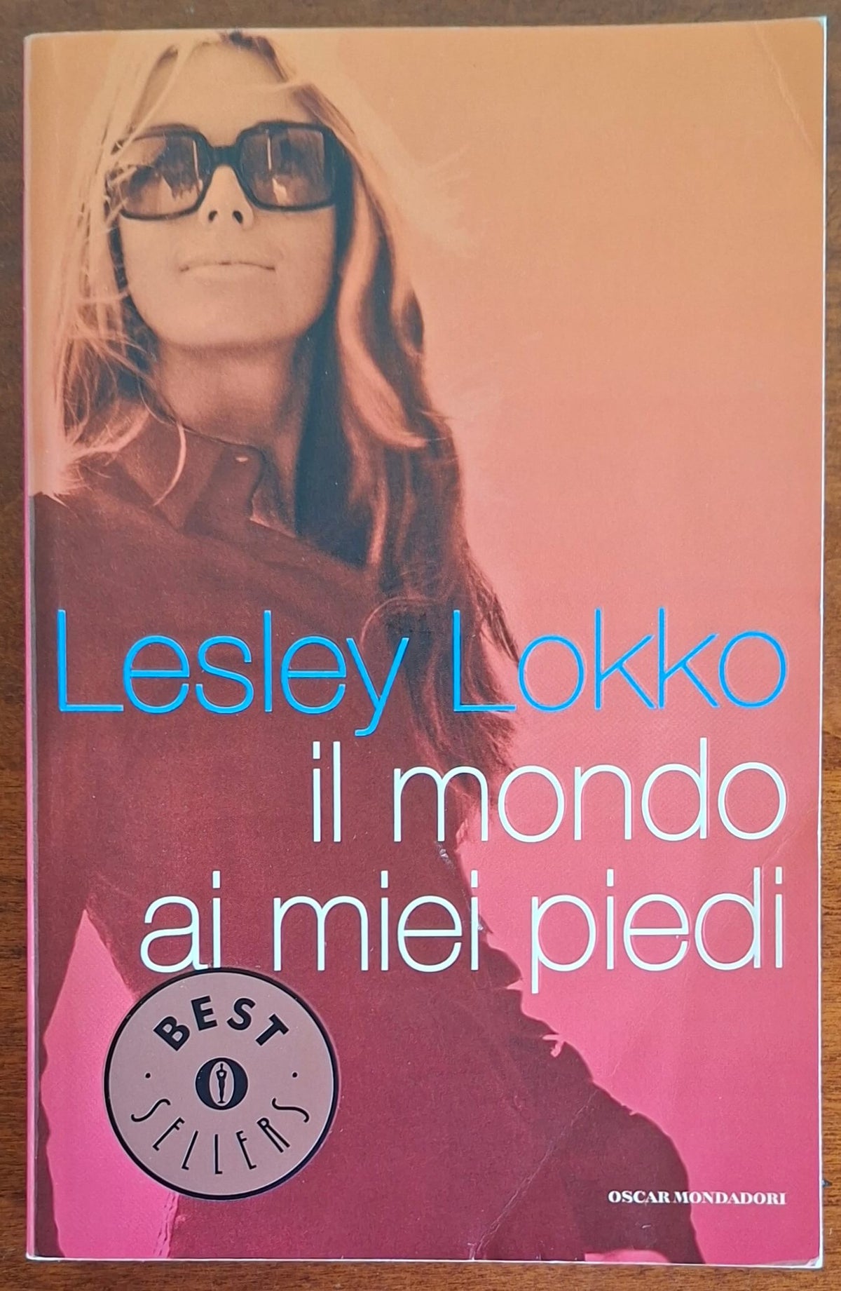 Il mondo ai miei piedi - Lesley Lokko - Mondadori Oscar