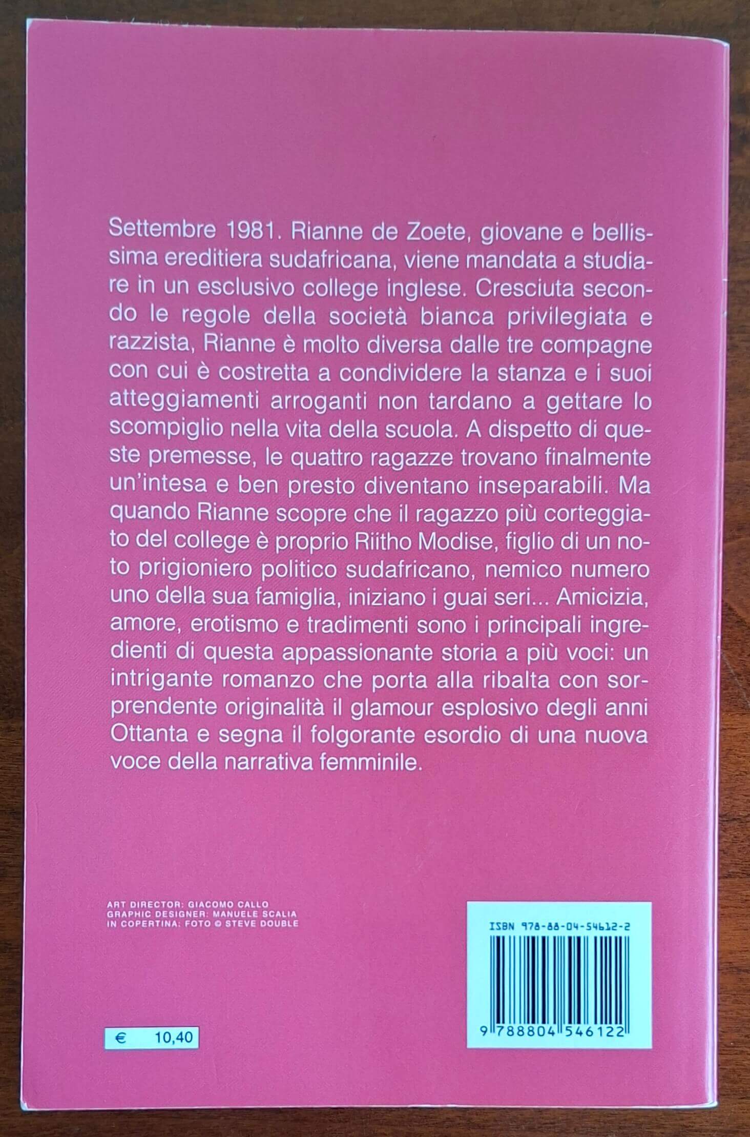 Il mondo ai miei piedi - Lesley Lokko - Mondadori Oscar