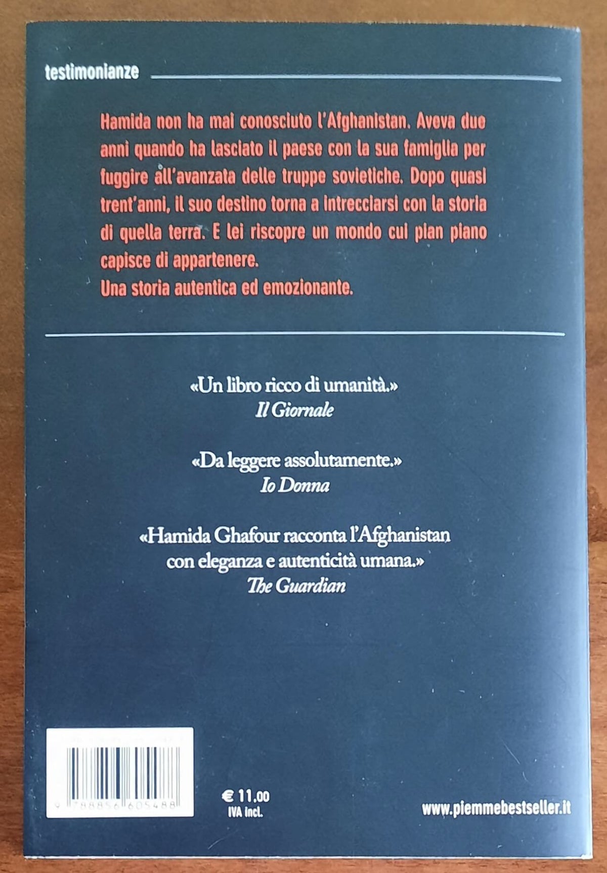 Il paese di polvere e di vento - di Hamida Ghafour