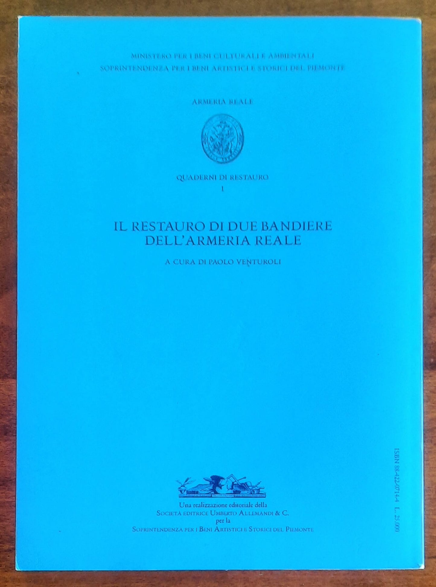 Il restauro di due bandiere dell’Armeria Reale - Umberto Allemandi