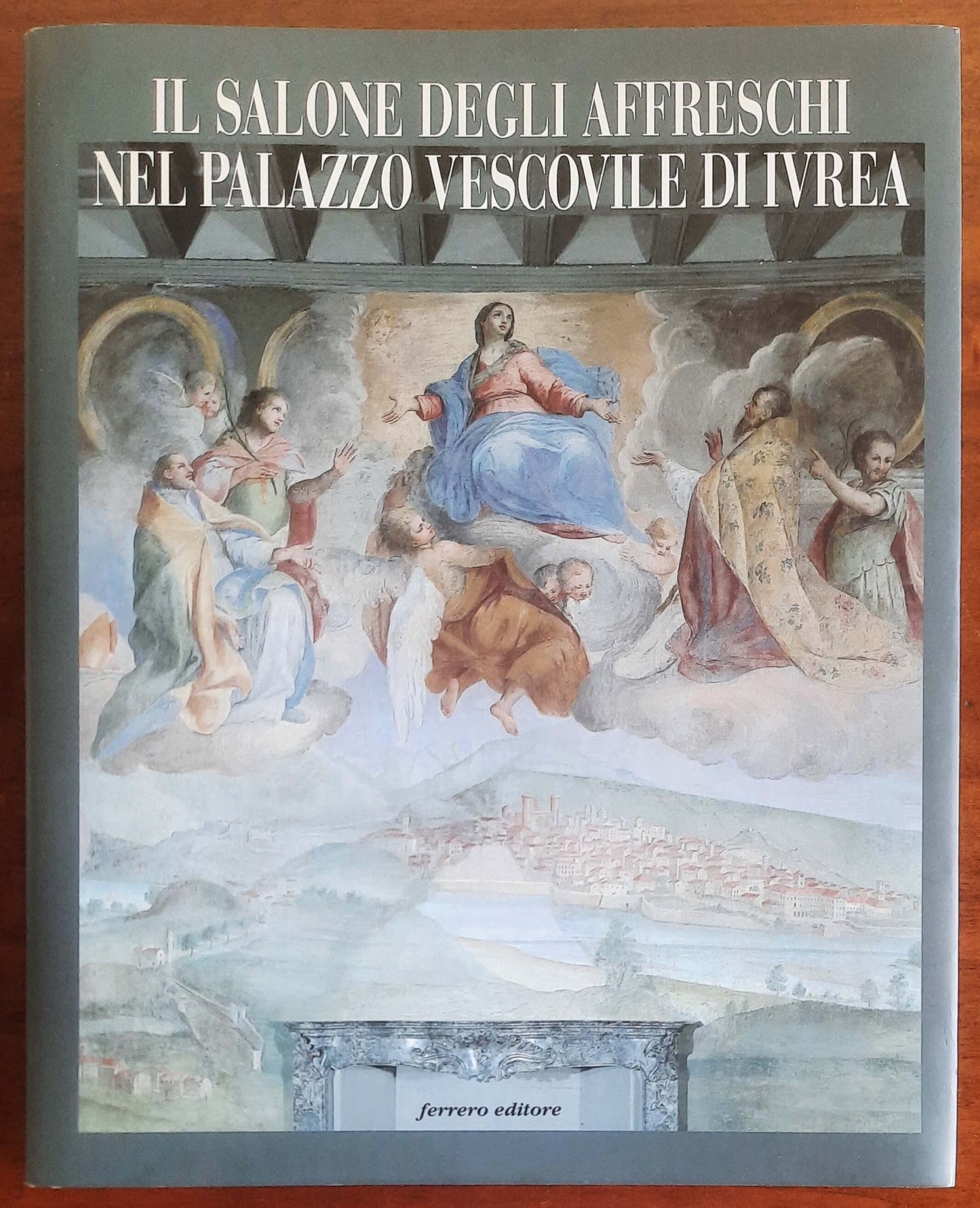 Il salone degli affreschi nel Palazzo Vescovile di Ivrea - con AUTOGRAFO di Monsignor Luigi Bettazzi