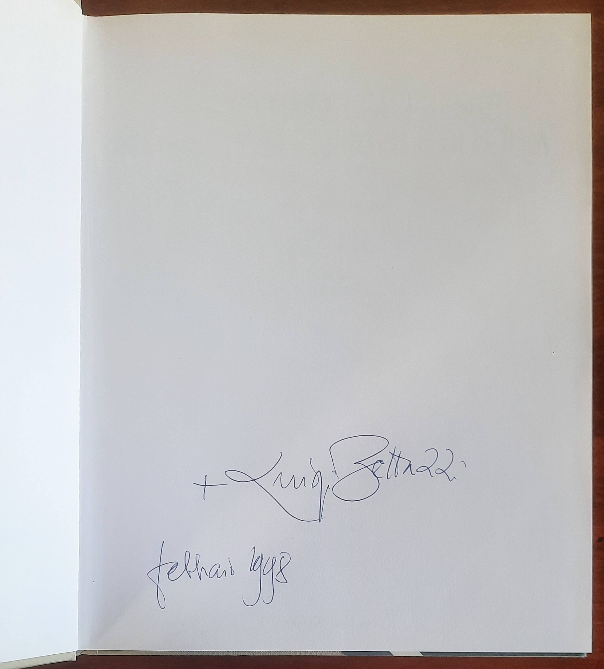 Il salone degli affreschi nel Palazzo Vescovile di Ivrea - con AUTOGRAFO di Monsignor Luigi Bettazzi