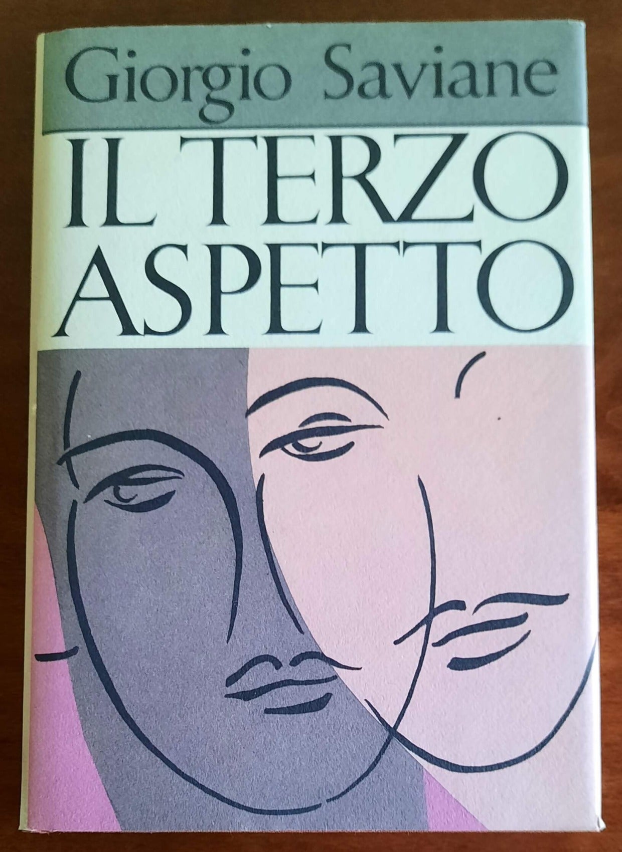 Il terzo aspetto - di Giorgio Saviane - CDE