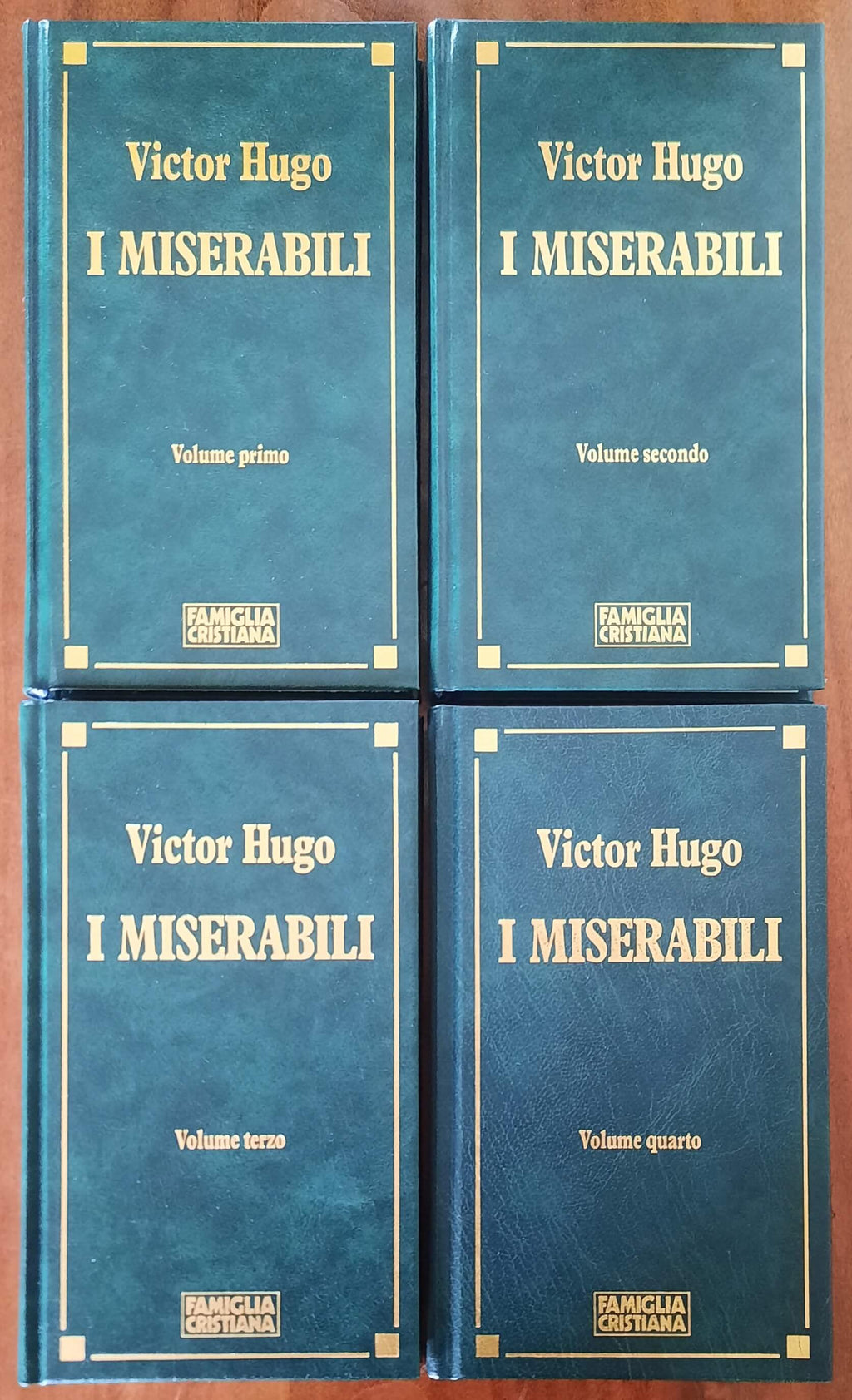 I miserabili - di Victor Hugo - in 4 volumetti - Famiglia Cristiana