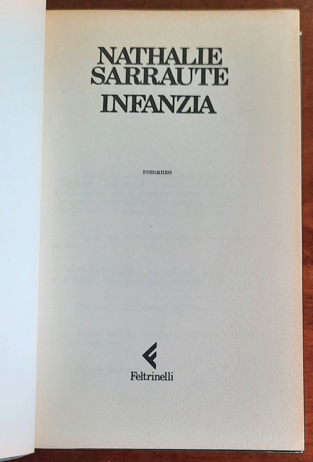 Infanzia - di Nathalie Sarraute - Feltrinelli