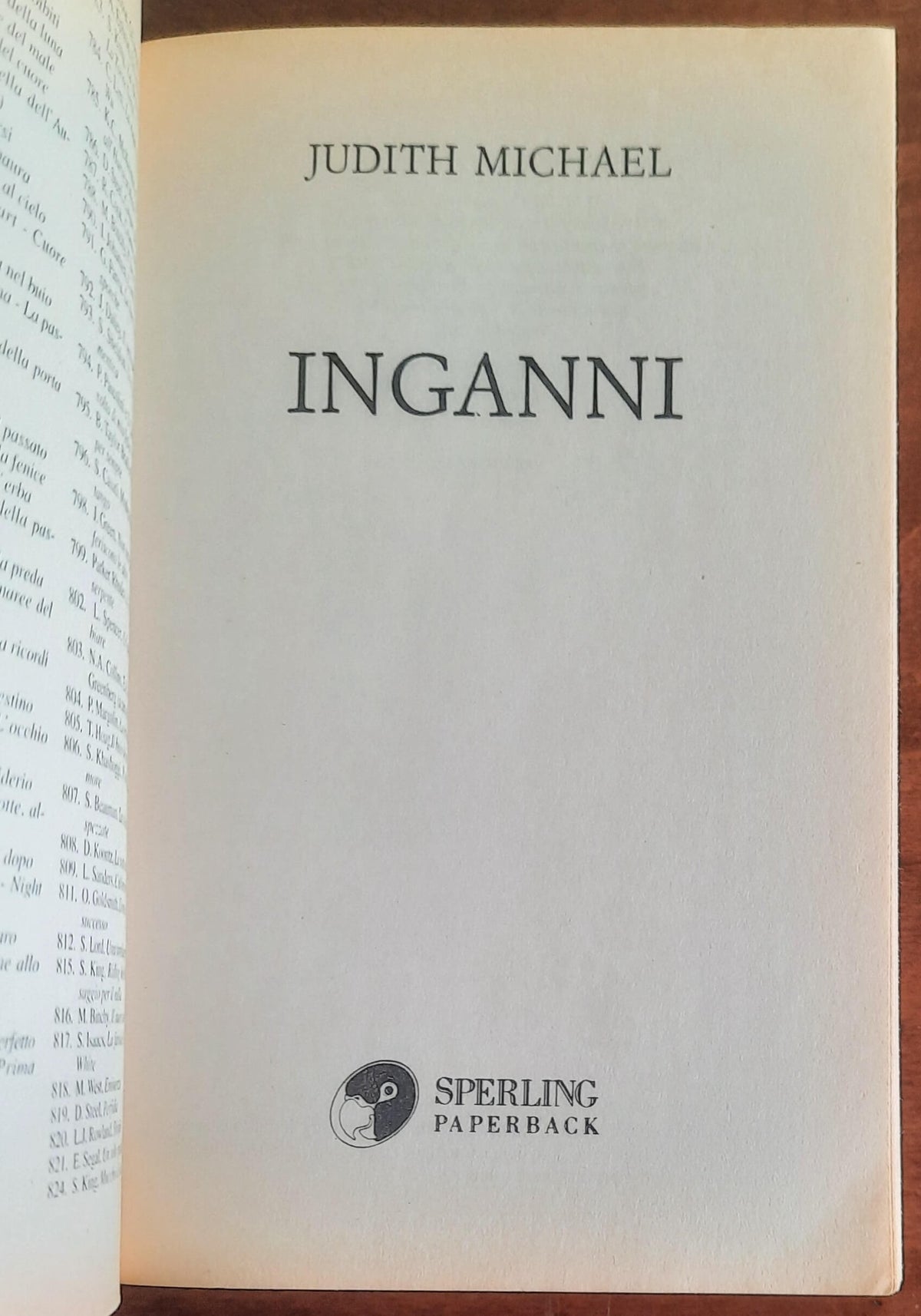 Inganni - di Judith Michael - Sperling e Kupfer