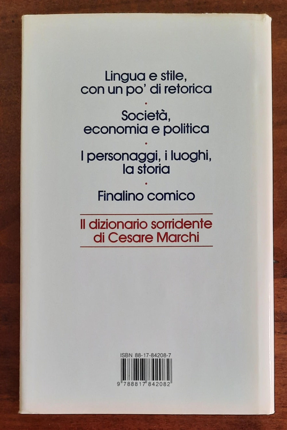 In punta di lingua. Divagazioni curiosità aneddoti sull’italiano scritto e parlato