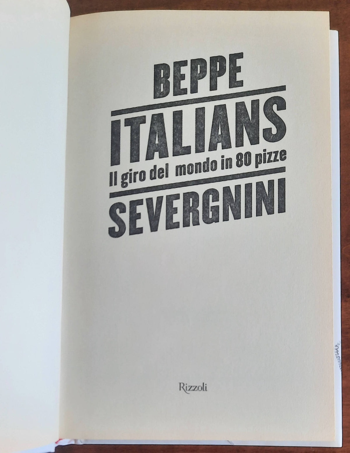 Italians. Il giro del mondo in 80 pizze