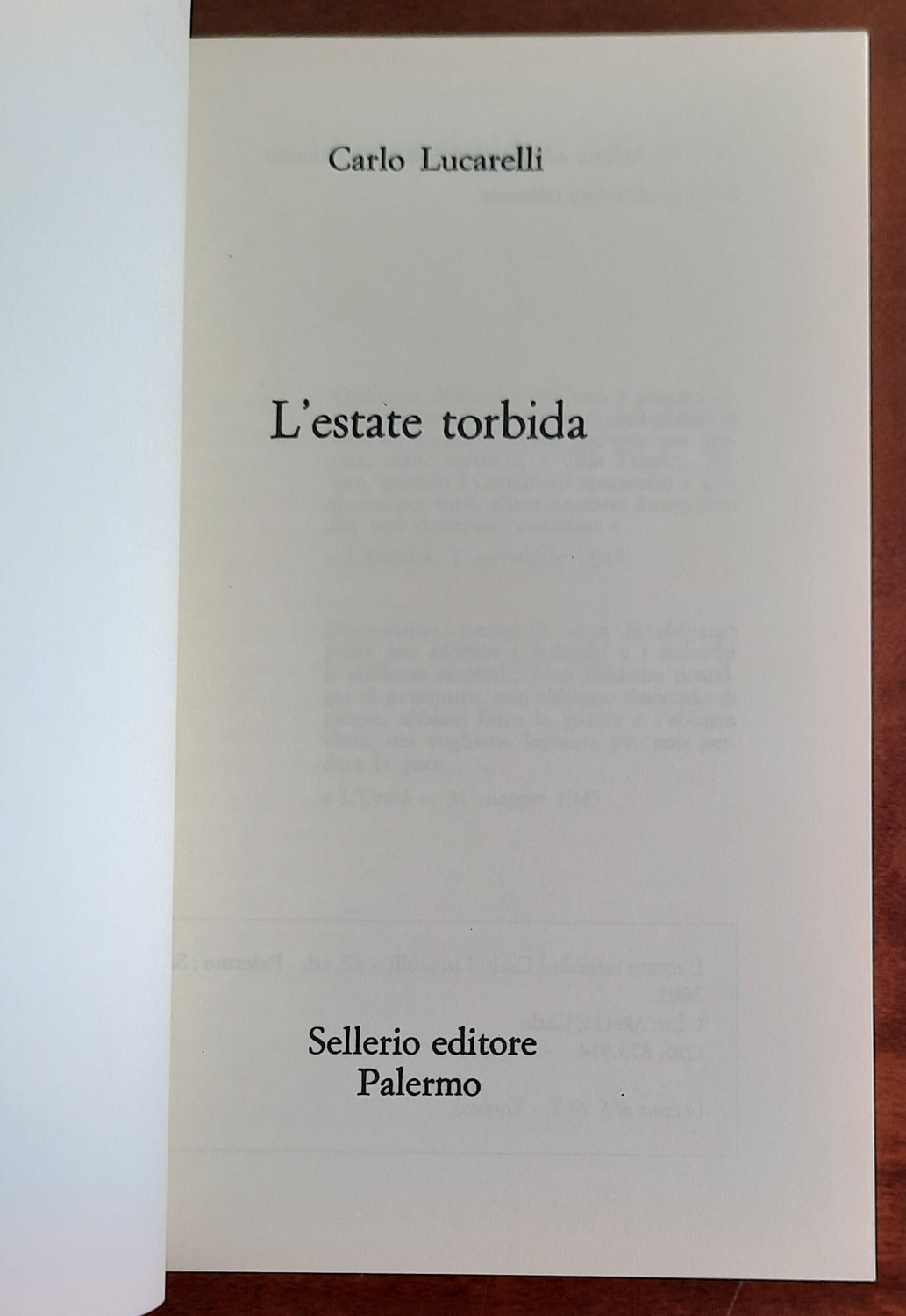 L’estate torbida - di Carlo Lucarelli - Libreria Biellese