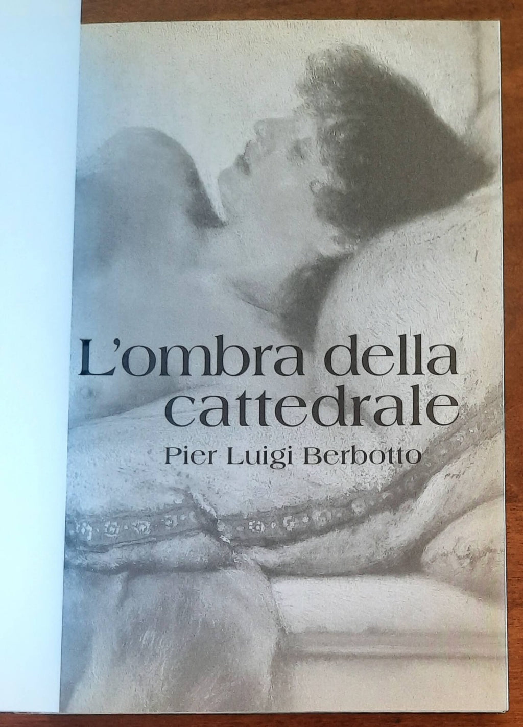 L’ombra della cattedrale - di Pier Luigi Berbotto