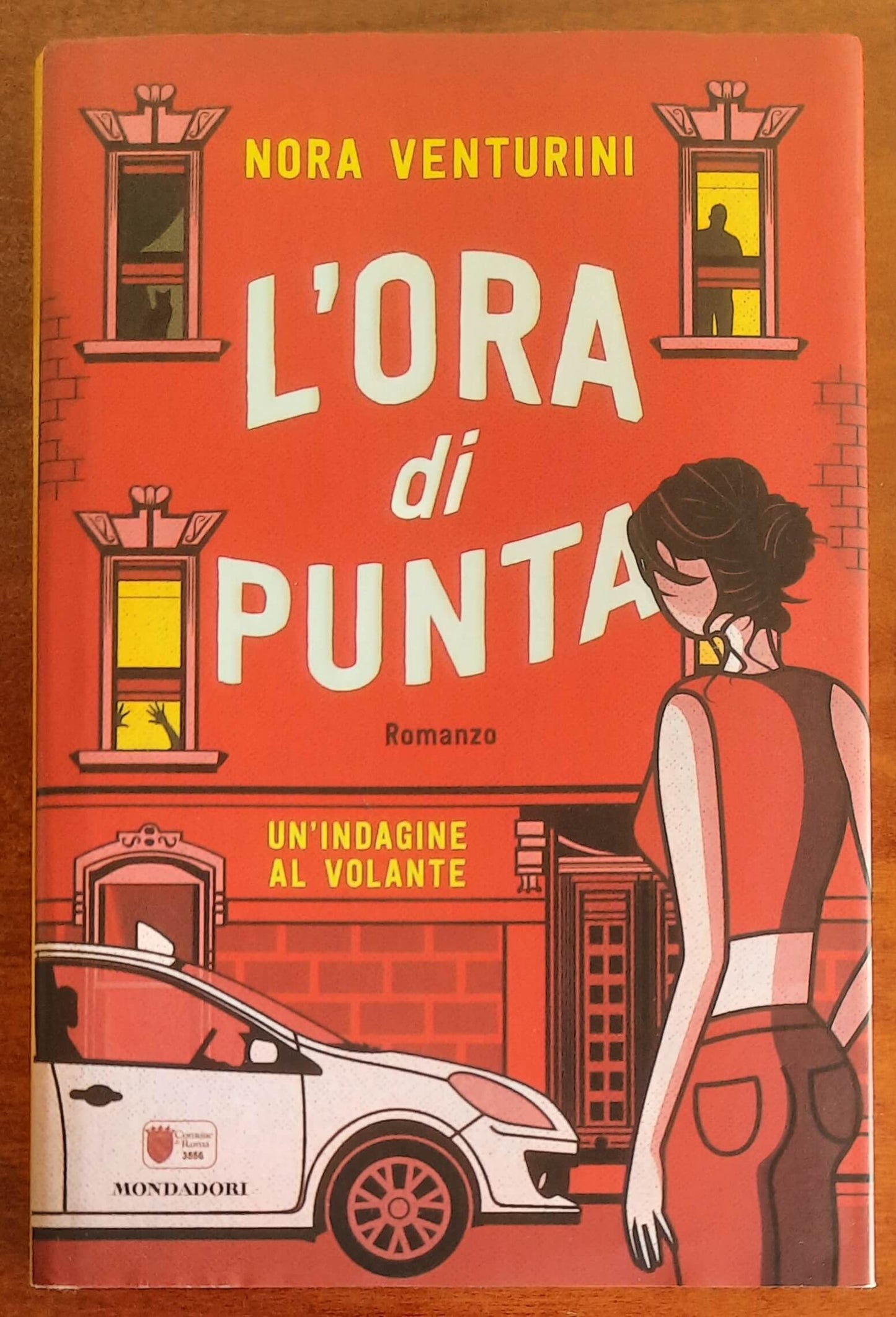L’ora di punta. Un’indagine al volante - di Nora Venturini - Mondadori