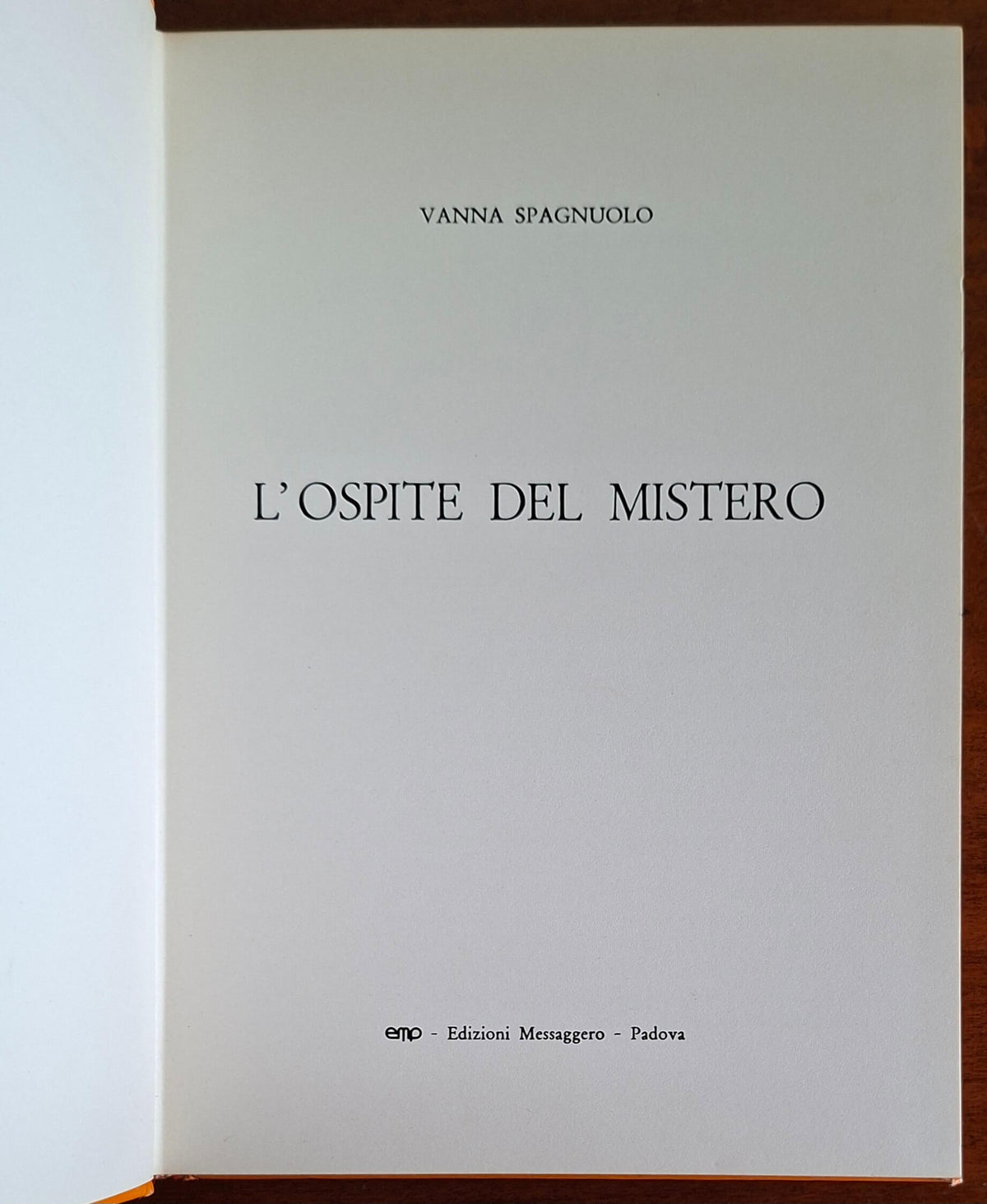 L'ospite del mistero - Vanna Spagnuolo - Emp