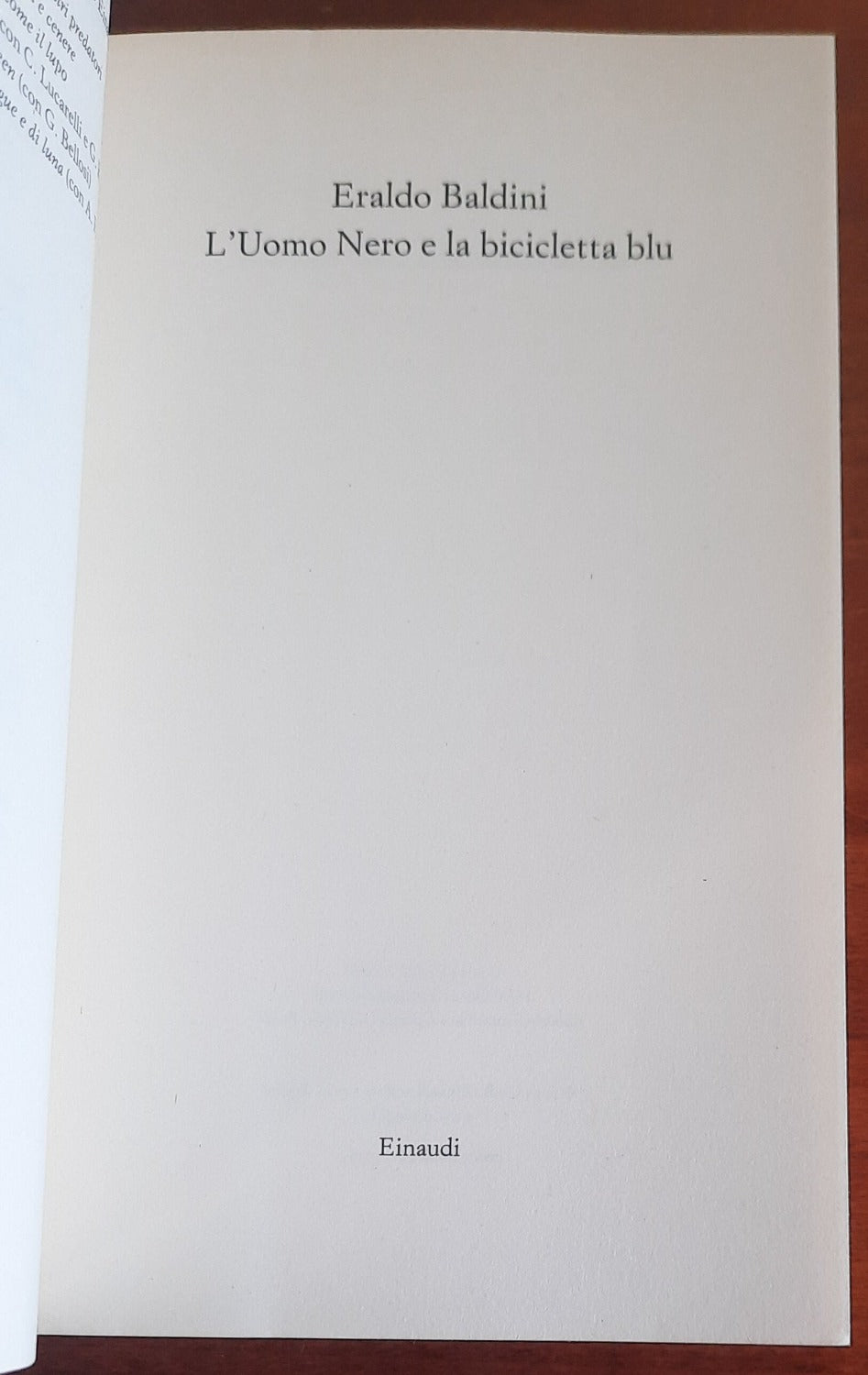 L’uomo nero e la bicicletta blu - Einaudi - 2014 - Libreria Biellese