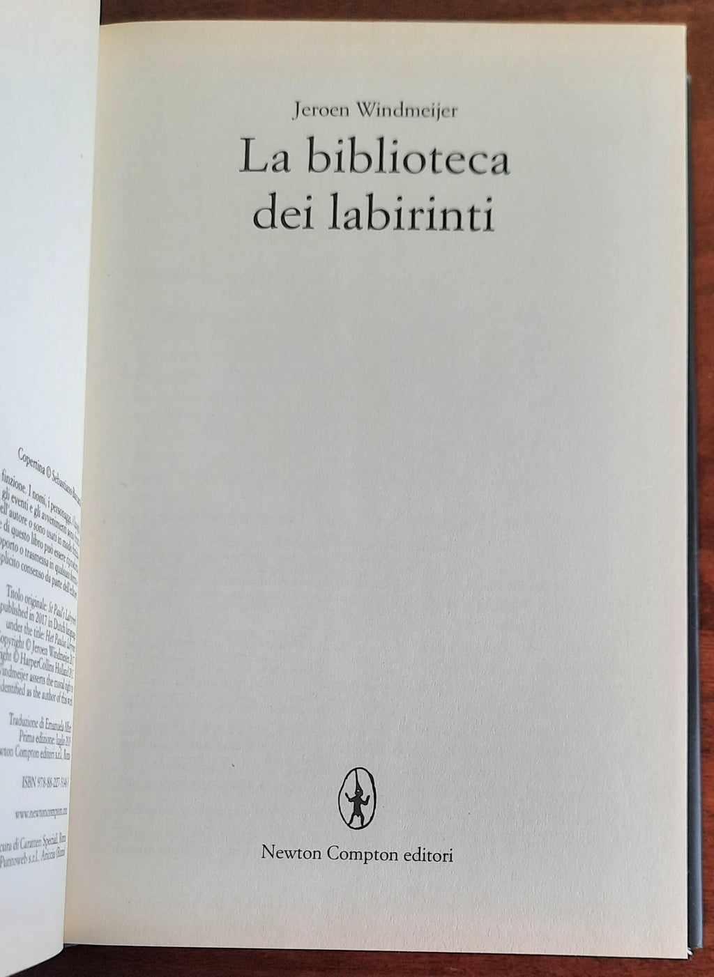 La biblioteca dei labirinti - Newton Compton