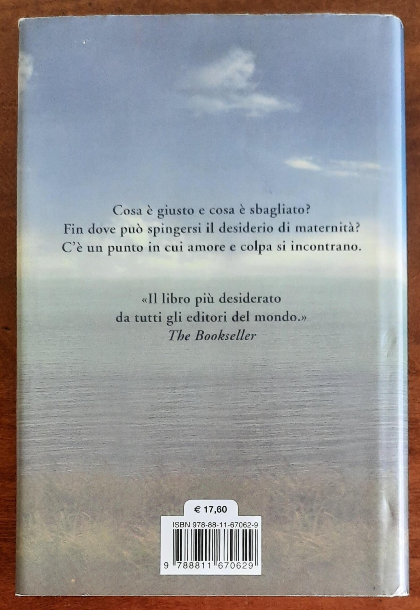 La luce sugli oceani - di M.l. Stedman - Garzanti