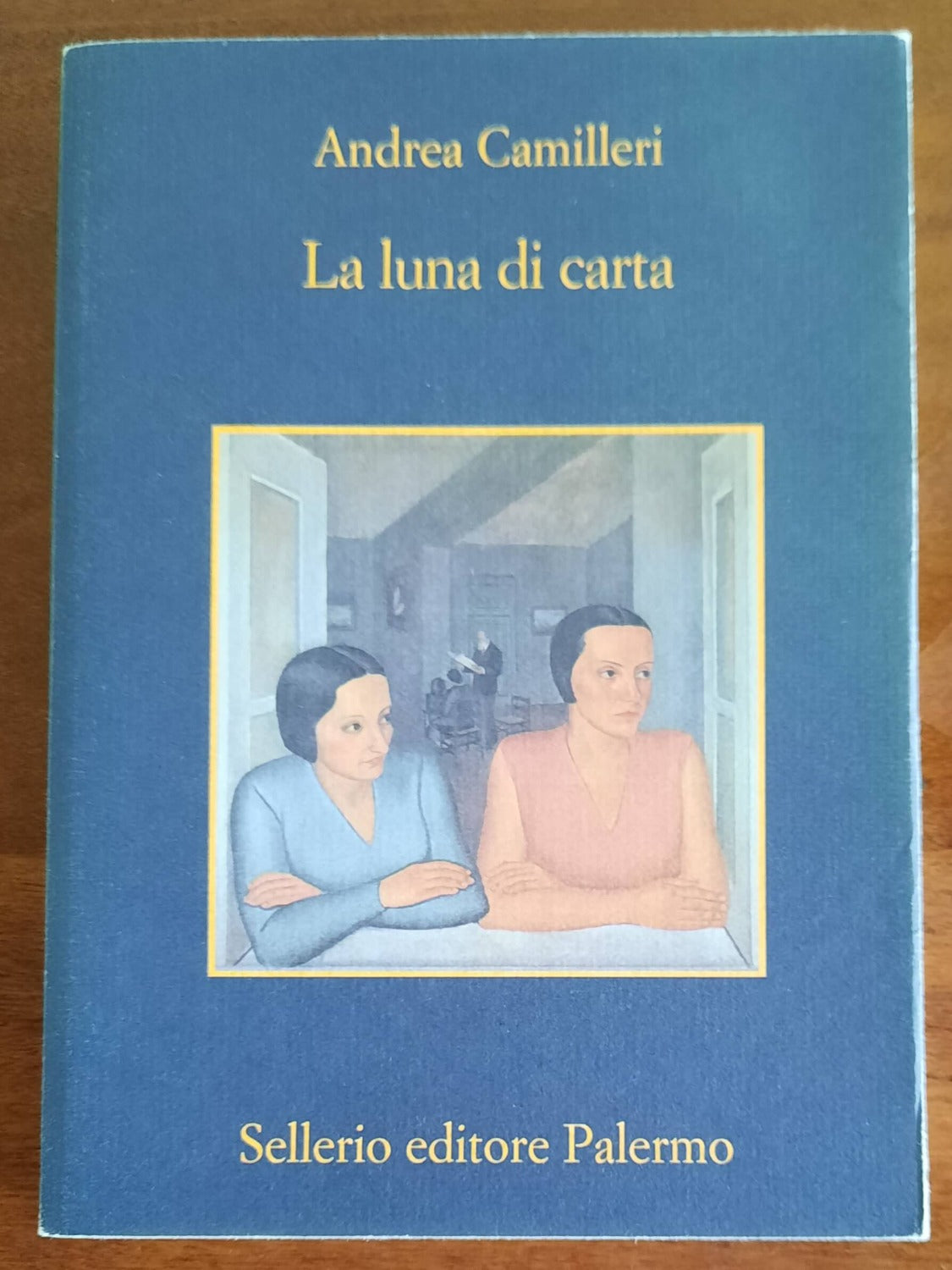 La luna di carta - di Andrea Camilleri - Libreria Biellese